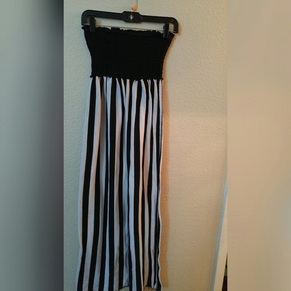 Maxi dress tube top black and white stripes